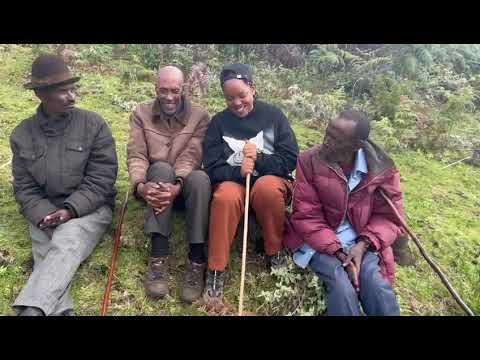 Yoo disi fanny aganiriye na papa we nabandi basaza bi mfura Mbega byiza 🥹🥹🥹❤️❤️