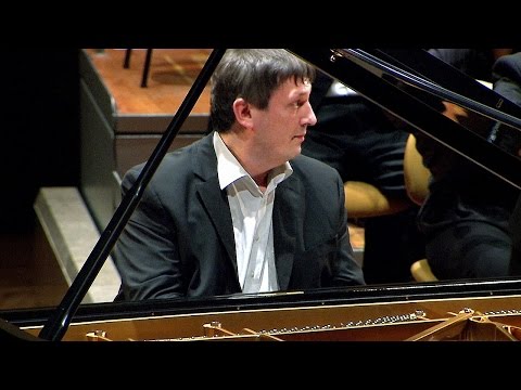 Boris Berezovsky plays Medtner - Piano Concerto No. 2 (Moscow, 2007)