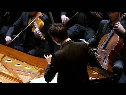 Louis Schwizgebel - Mozart KV. 414, KV. 271