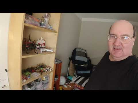 MongoTV_5919 - Mongo Drones Testcenter - Del 42 - Kigger På Mine Gamle Droner og Droneudstyr