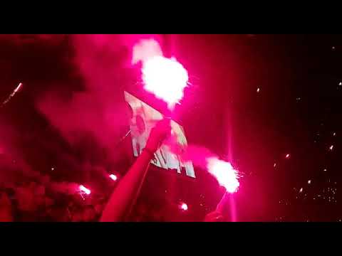 "Todo el carnaval vivido en sol sur!!  Ultra Fiel!! Y el levantamiento de la 31ðŸ†ðŸ¦" Barra: La Ultra Fiel &bull; Club: Club Deportivo Olimpia