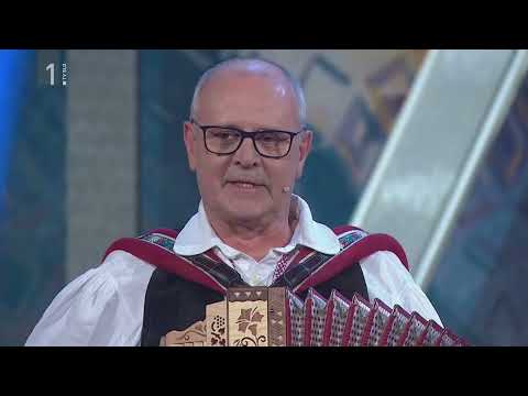 Ansambel Tonija Verderberja: SPOMIN NA BOŽIČNI VEČER (odlomek iz oddaje Glasbeni pozdrav)