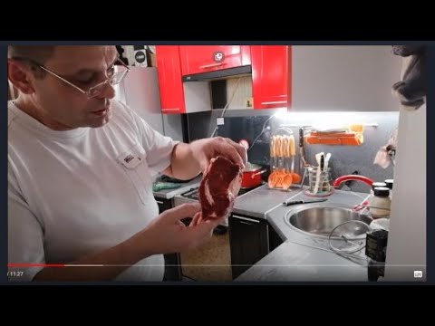 Сало в луковой шелухе. Вкусно и быстро.