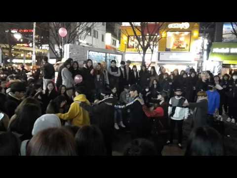 160219 Boys Dancing K-Pop Girl Group Songs in Hongdae (1/2)