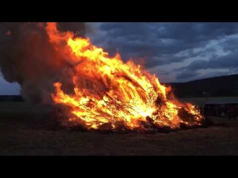 Osterfeuer in der Region