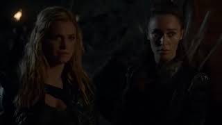 The 100, Clarke & Lexa (22)