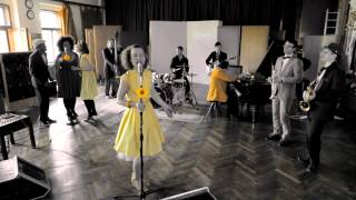 Lena Yellow: Fever (Official Videoclip)