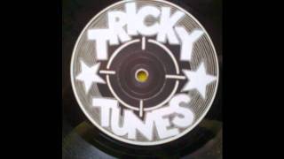 Tricky Tunes - Jungle Fire Burning feat Labrador.wmv