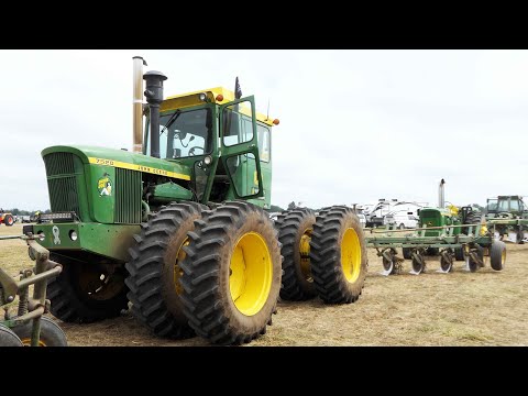 John Deere 7520 on duty in the field plowing at Half Century of Progress Show 2023
