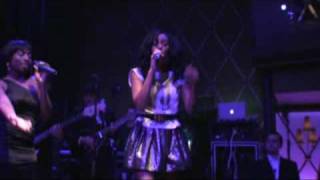 Solange Performs live -Would&#39;ve Been The One, MGMT&#39;s Electric feel &amp; Love Lockdown