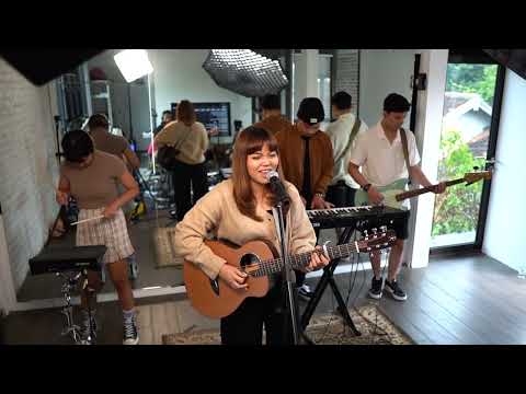 MENCARI ALASAN - EXIST | LIA MAGDALENA FT 3 PEMUDA MASA KINI