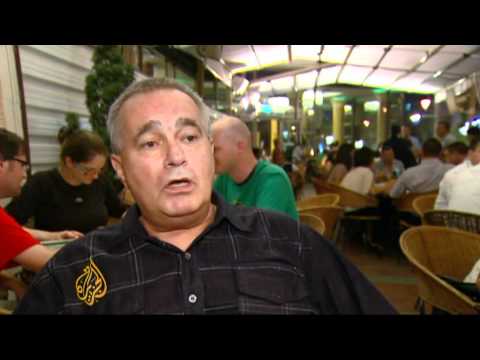 Macedonia irks Greeks with 'forged' history, statue