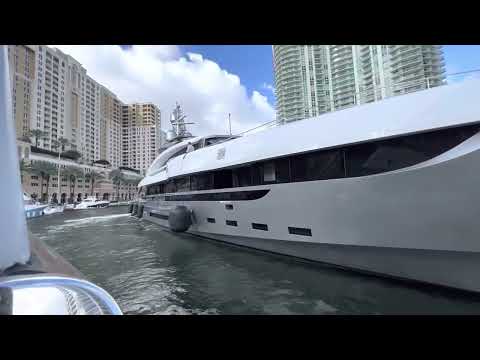 Huge 49m Rossinavi Yacht EIV towed up the New River Fort Lauderdale