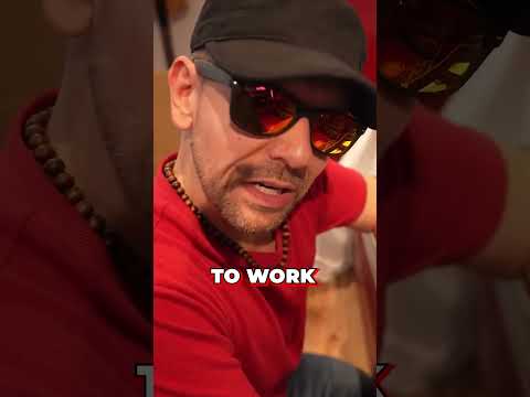 A rare synthesizer and a vocoder, all in one!  🎹🤯 #roland #vp550 #synth #unboxing #gear