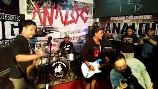 Download lagu ANGEL SMILE - SAHABAT (LIVE) mp3 Download lagu ANGEL SMILE - SAHABAT (LIVE) mp3