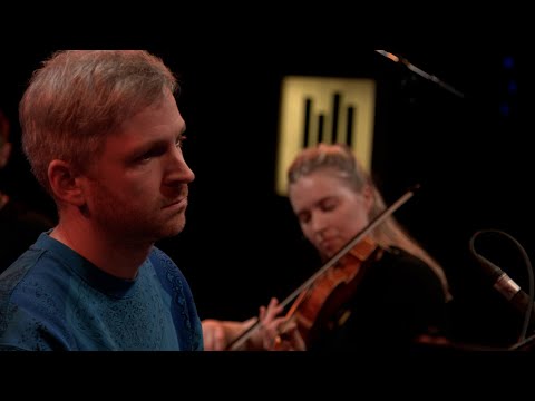 Ólafur Arnalds - Happiness Does Not Wait (Live on KEXP)