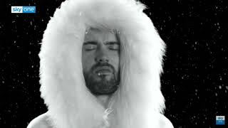 A league of their own Christmas special, stay another day