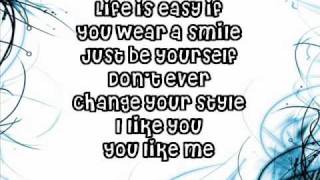 Belle Perez - Hello World lyrics