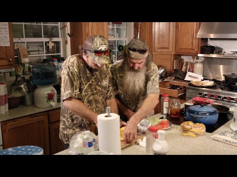 Phil Robertson Makes the Best Burgers You'll Ever Eat (RECIPE)