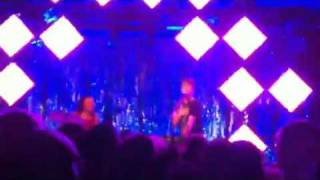 Cutdown - Matt &amp; Kim (Live)