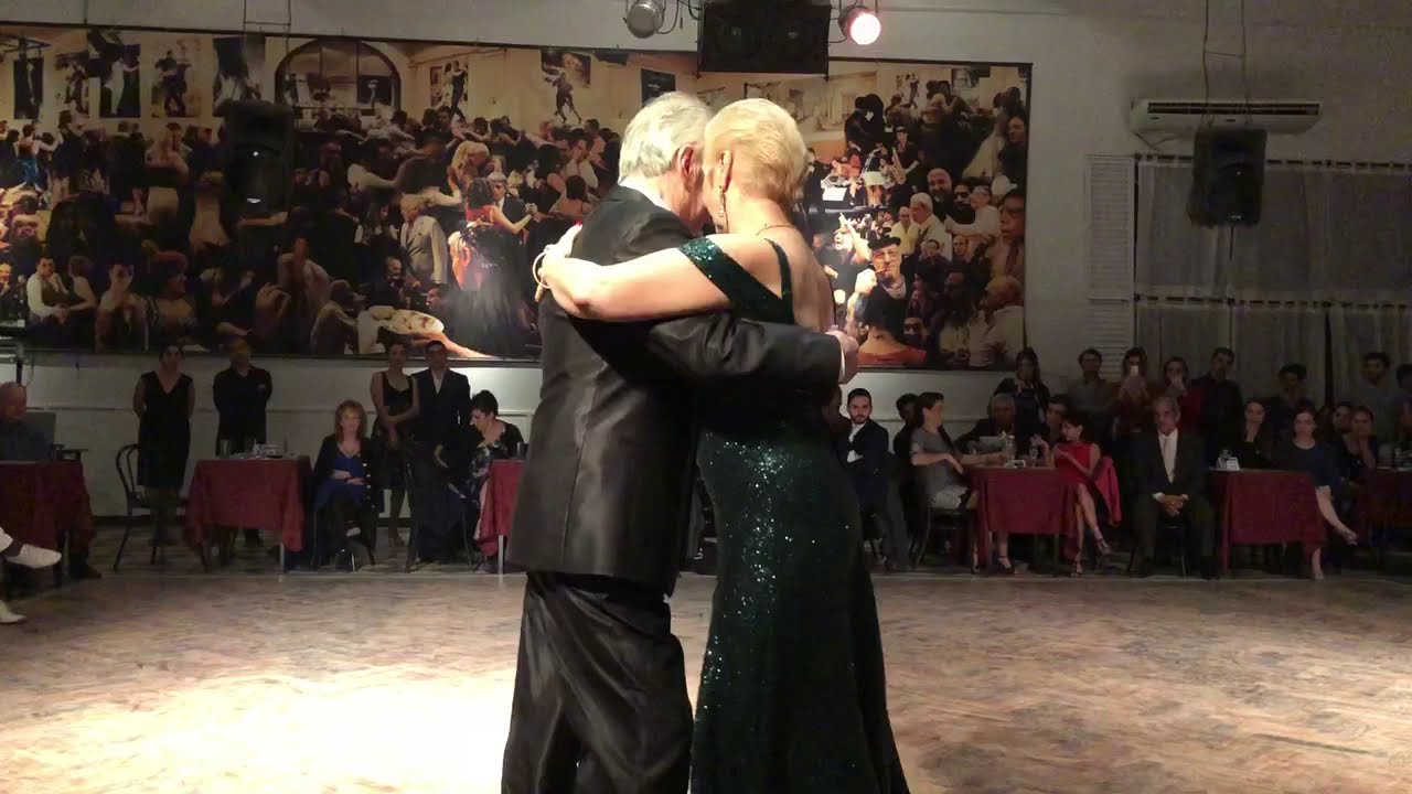 Video thumbnail for Silvia y Alfredo Alonso en Salón Canning  28 de Junio 2019