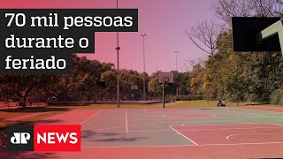 Parque Ibirapuera volta a fechar quadras e parquinho