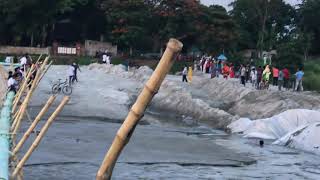 সাভার উপজেলায় দুর্যোগ ব্যবস্থাপনা ও ত্রাণ মন্ত্রণালয় কর্তৃক কাবিখা প্রকল্পের আওতায় শেখ রাসেল মিনি স্টেডিয়াম নির্মাণের জন্য প্রস্তাবিত ভূমিতে মাটি ভরাট প্রকল্প। বরাদ্দ ১.৯৫ কোটি টাকা।