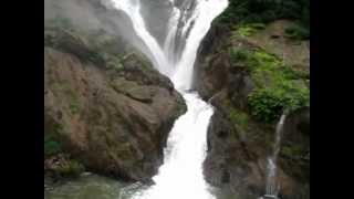 preview picture of video 'Dudhsagar Falls'
