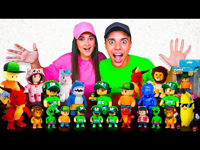 Vídeo relacionado con Bizak Stumble Guys Pack 8 Figuras de acción T-Rex Guy + Robot Guy, Personajes para coleccionar, Licencia Oficial del Videojuego de derribos, Adultos Fans y niños o niñas +8 años (64112072-6)