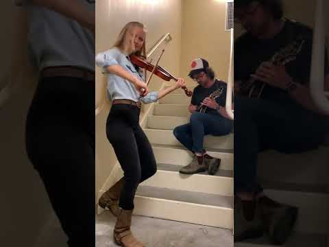 IBMA Jam with @HillaryKlug!