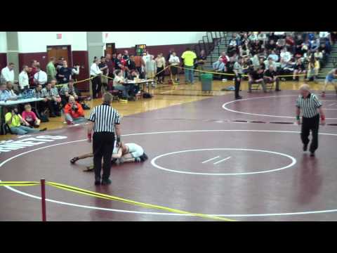 2012 PA SE Region, 113 lb Semis, Billy Rappo (green) v Derek Gulotta (red)