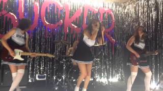 London Queen (Live) - Charli XCX