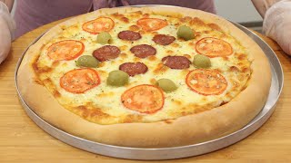 HOMEMADE PIZZA DOUGH JUST LIKE THE PIZZA SHOP! YOU WON'T WANT ANY OTHER RECIPE! - Isamara Amâncio
