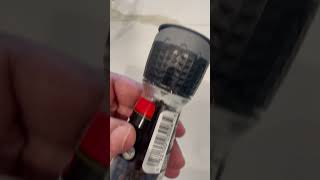How to open black peppercorn grinder. Easy. McCormick Black Peppercorn adjustable Grinder.