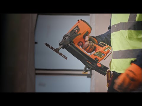 SPIT | How to Install 18th Edition Compliant Cable with PULSA 27E using D-LINE F-Clips