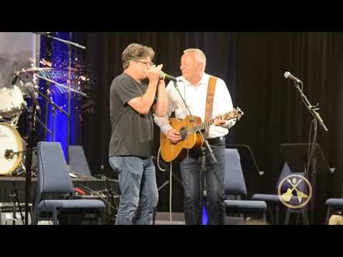 Tommy Emmanuel and Pat Bergeson live CAAS 2019