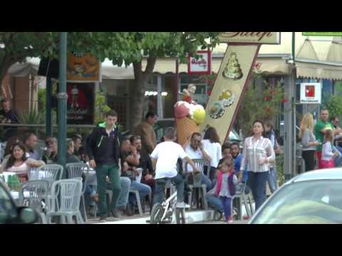 Brief look of the main street of the town of Vonitsa, centralwest Greece