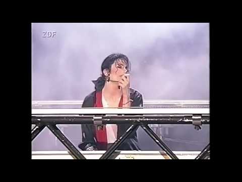 Michael Jackson - "Earth Song" Accident ("MJ & Friends", Munich, 1999) [OLD VERSION]