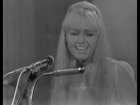 1968 Helena Vondráčková - Podívej, kvete růže - 1080p