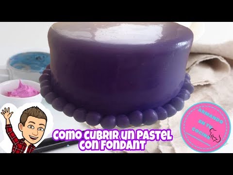 Cómo cubrir un Pastel con Fondant Video