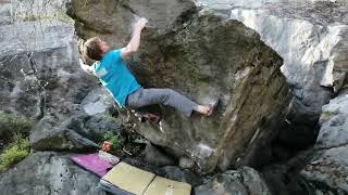 Video thumbnail of Mr & Mrs Rock, 7B+. Sněžník