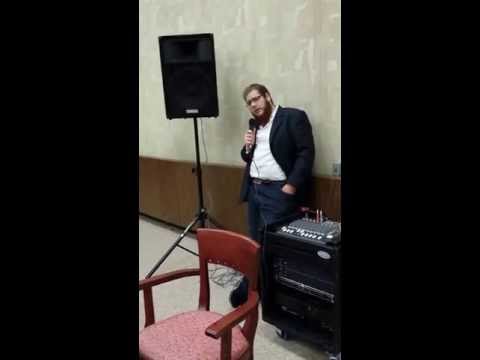 Sholom Ber Rabin singing Shlomo Simcha at Lchaiim