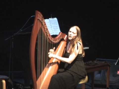 O Mio Babbino Caro - Erin Hill singing Puccini & playing her harp