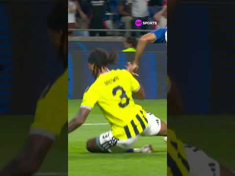 POLÊMICA NA CHAMPIONS! O LYON FEZ O GOL DE EMPATE CONTRA O FENERBAHÇE, MAS O JUIZ ANULOU #shorts