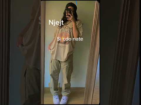 Si Po kalon pa shkollen: Mega Mega lluks👀