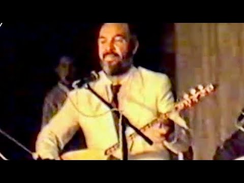 Musa Eroğlu/ Muhlis Akarsu/ Yavuz Top - Kulak Verdim Dört Köşeyi Dinledim