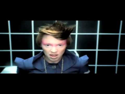 Bulletproof - La Roux (Hyper Crush Remix) Music Video .mp4