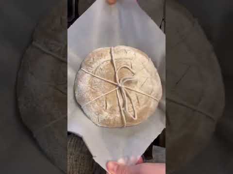 50% whole wheat no-knead sourdough. Recipe on foodandryne.com #sourdough