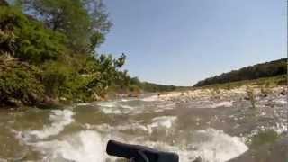 preview picture of video 'Kayaking Medina River (with image stabilization)'