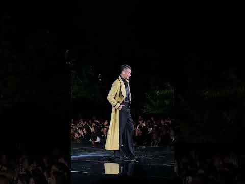 #胡兵 #瞿穎 法國合體走秀，初代超模現在依然很頂
